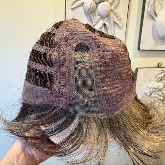 Oasis Wig By Statements in Glazed Hazelnut NIB main image 7